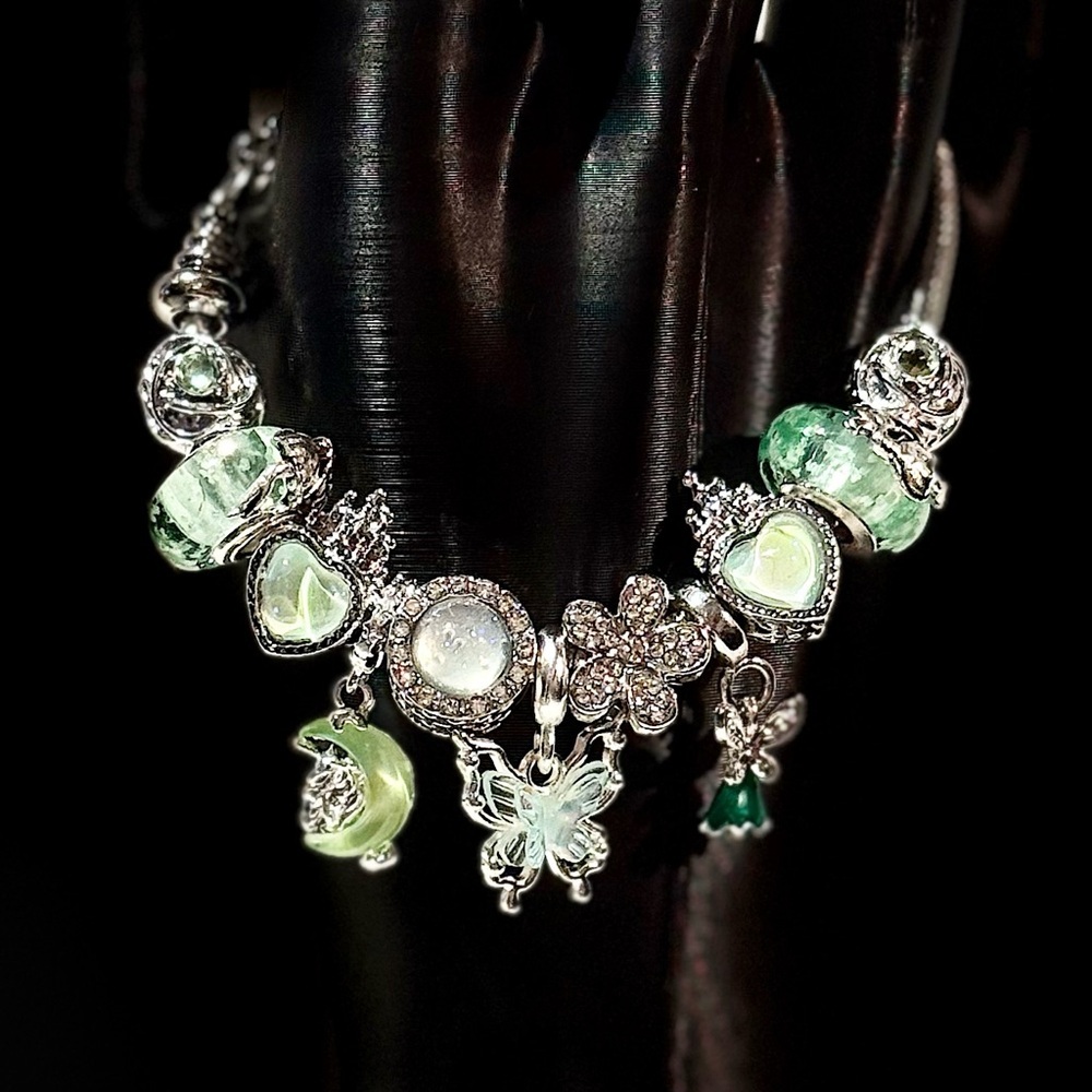 Elegant Silver and Green Charm Bracelet